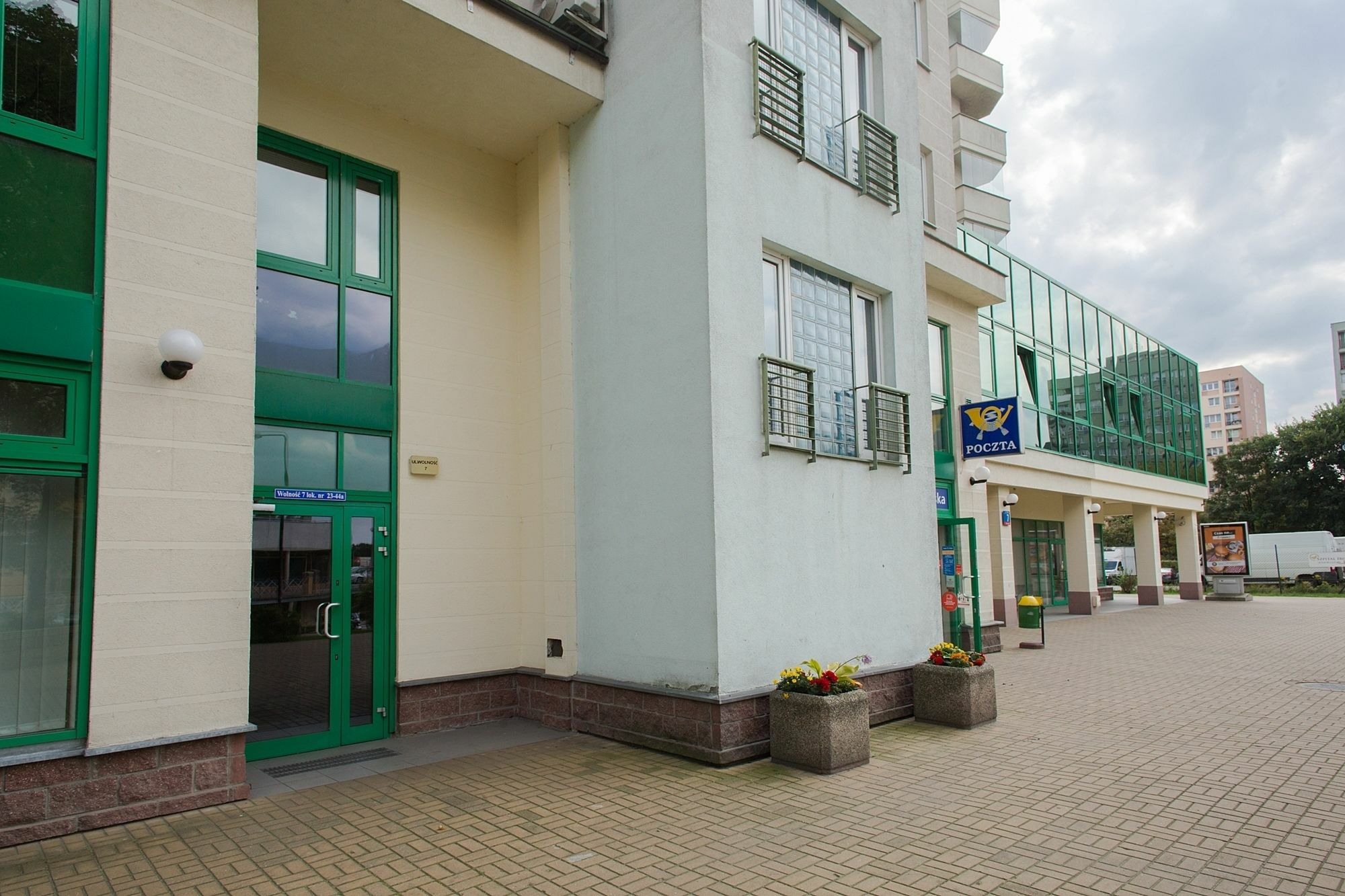 Shortstaypoland Wolnosc ワルシャワ エクステリア 写真